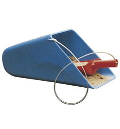 Sandbeholder m/spade For lettvint sandspredning
